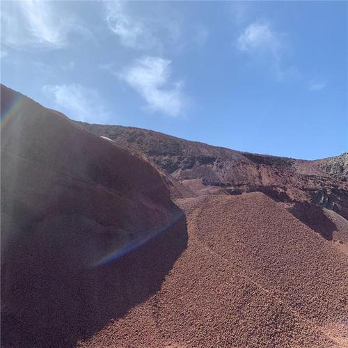 人工濕地火山巖濾料 15mm規(guī)格在污水凈化中的供應(yīng)與應(yīng)用——宸澤環(huán)保